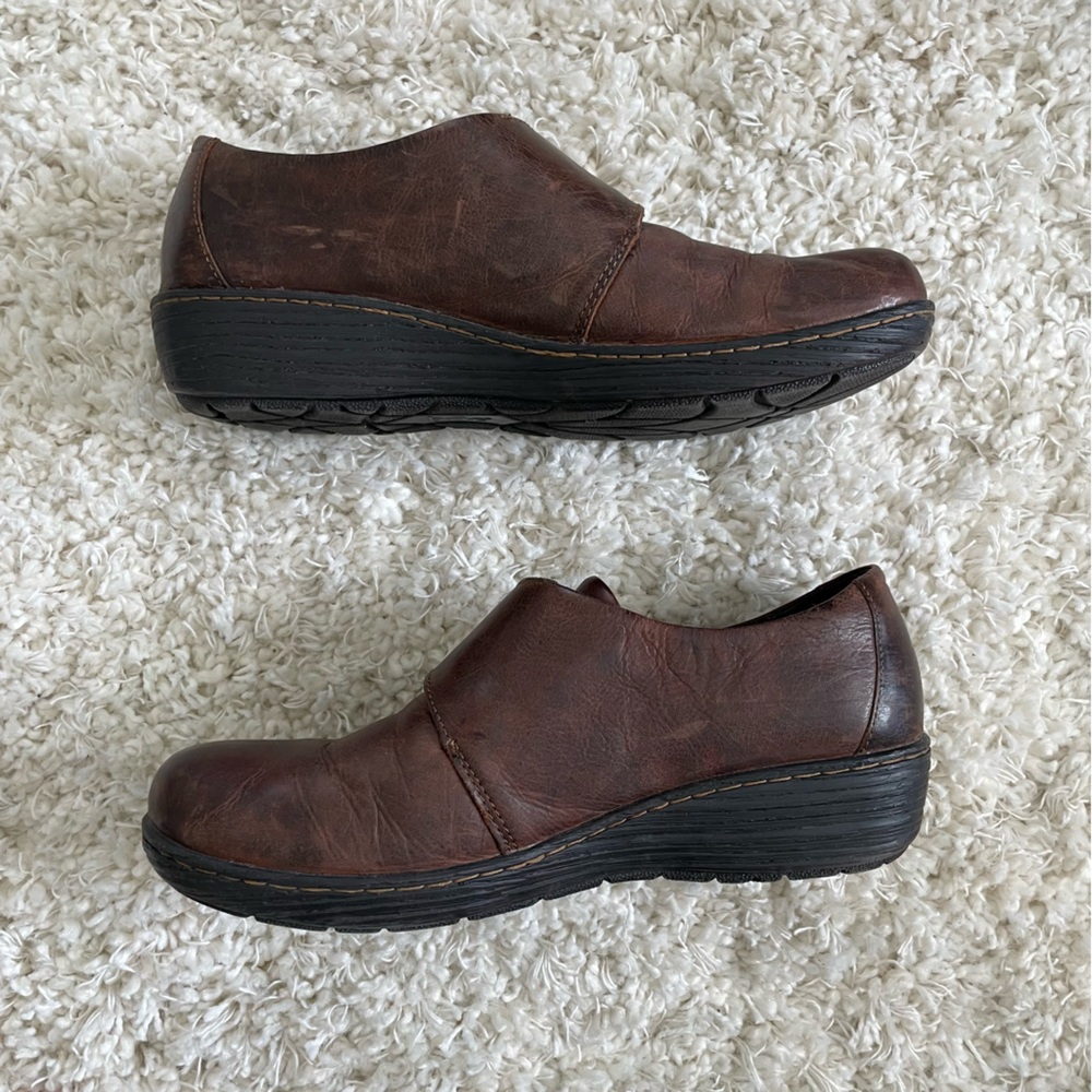 BOC Born Concepts Brown Leather Wedge Clog Cottagecore Shoes Size 10 - Picture 2 of 7